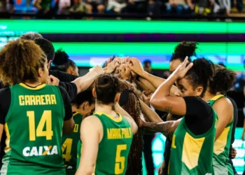 Brasil enfrenta Argentina por vaga no Pré-Olímpico de basquete