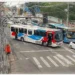 Criminosos usam ônibus em barricadas contra operação policial no Rio