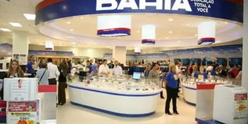 Justiça suspende demissões em massa de trabalhadores das Casas Bahia