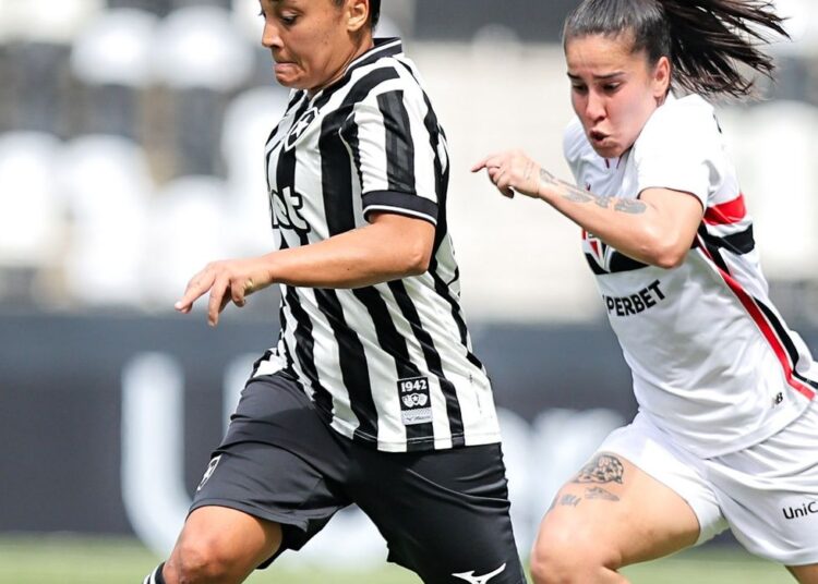 Brasileiro Feminino: São Paulo goleia, iguala líder e afunda Botafogo