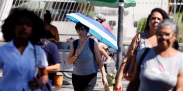 Salário mínimo deverá subir para R$ 1.741 em 2027
