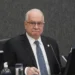 Fachin aguarda explicações de ministros para decidir sobre crise