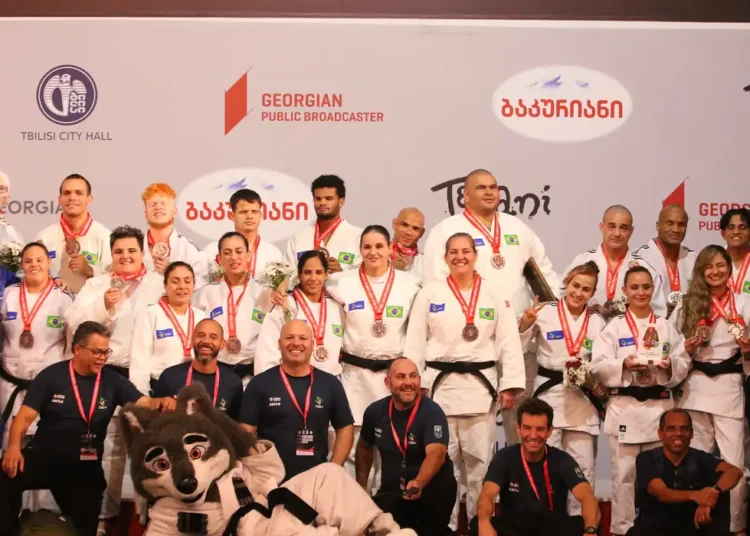 Brasil conquista bronze nos mundiais paralímpicos de judô e triatlo