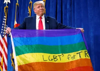 Trump revoga norma que protegia alunos LGBTI de discriminação sexual