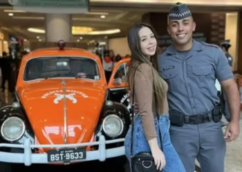 Irmã de PM suspeito de feminicídio é investigada e está foragida