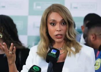 Mendonça libera postagem de Erika Hilton sobre Nossa Senhora Aparecida