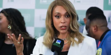 Mendonça libera postagem de Erika Hilton sobre Nossa Senhora Aparecida