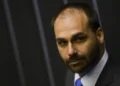 STF condena Eduardo Bolsonaro por difamar deputada Tábata Amaral