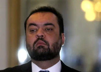 PF afirma que Castro recebeu adega, mansão e caviar para ajudar Refit