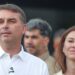 Flávio Bolsonaro participa de missa na Catedral de Brasília