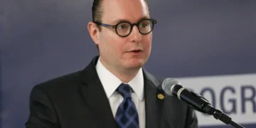 Zanin pede parecer da PGR e AGU sobre ação do PSD por 2º turno no Rio