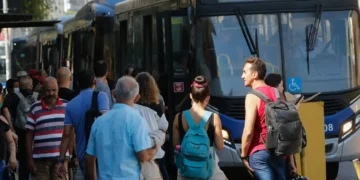 PT notifica TRE-SP por falta de ônibus na cidade neste domingo