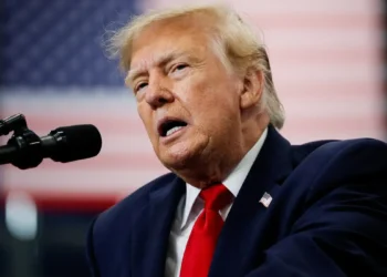 Trump anuncia exploração de petróleo e gás na Groenlândia