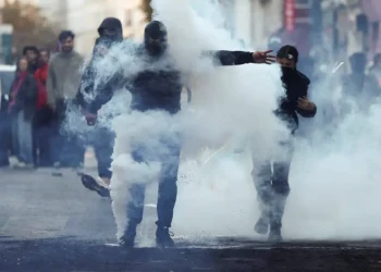 França vai usar militares para reforçar a segurança nos protestos de sábado