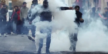França vai usar militares para reforçar a segurança nos protestos de sábado