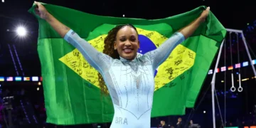 Rebeca Andrade conquista o tri no Mundial de Ginástica na Holanda