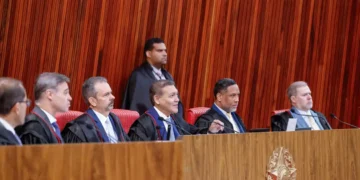 TSE anula votos de Garotinho, e Ruas deve vencer governo no RJ