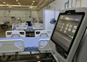 Reino Unido vai monitorar dispositivos médicos baseados em IA