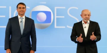 Candidatos trocam acusações e defendem propostas em debate na Globo