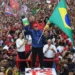 Lula vence Flávio Bolsonaro de virada e é eleito presidente pela quarta vez