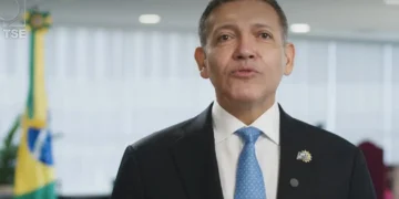 Presidente do TSE diz que voto é direito fundamental dos brasileiros