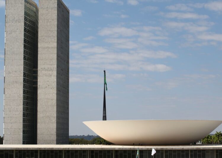 Câmara aprova aumento no limite de receita bruta do MEI
