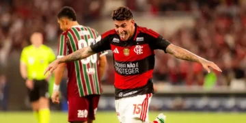 Flamengo mantém a liderança do Brasileirão após rodada de clássicos